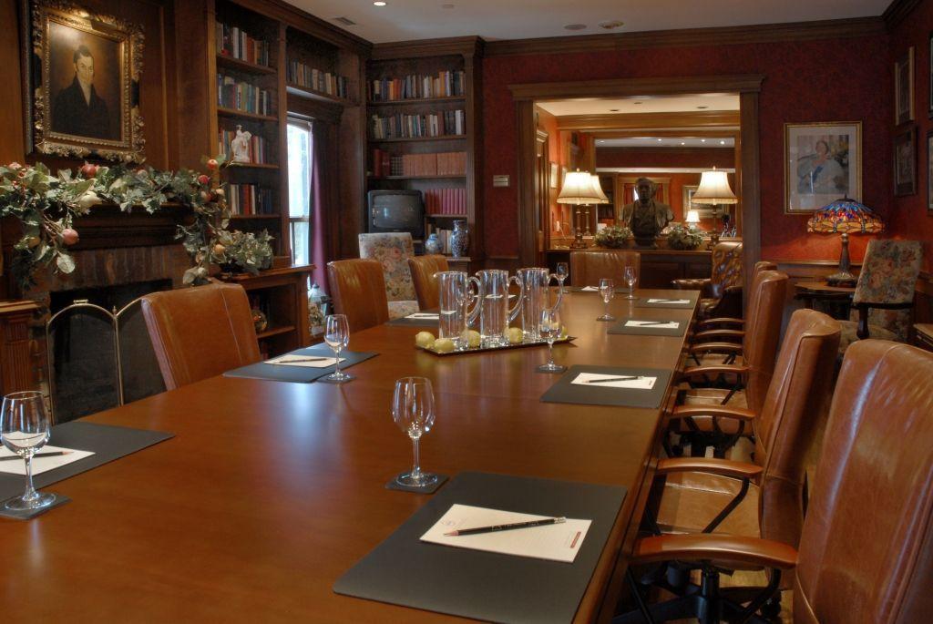 OBAN INN | ⋆⋆⋆⋆ | NIAGARA-ON-THE-LAKE, CANADA | SEASON DEALS FROM $264