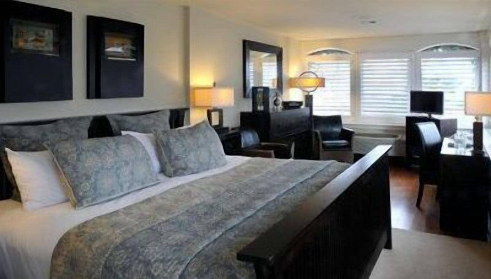 OBAN INN | ⋆⋆⋆⋆ | NIAGARA-ON-THE-LAKE, CANADA | SEASON DEALS FROM $264